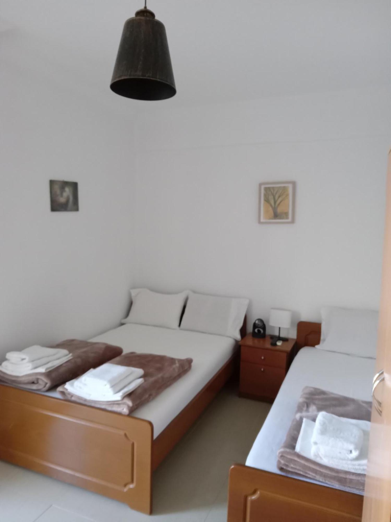 Leonidas Apartments Néa Péramos Εξωτερικό φωτογραφία