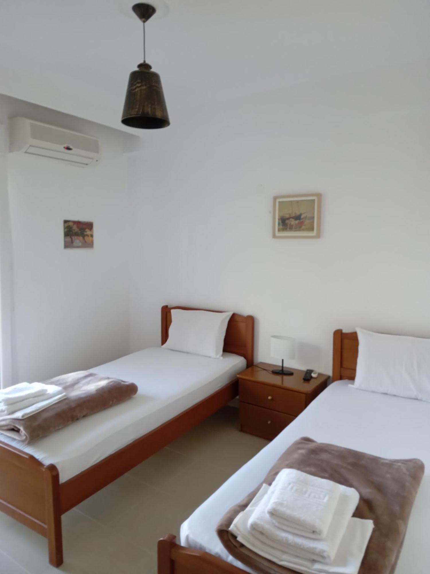 Leonidas Apartments Néa Péramos Εξωτερικό φωτογραφία