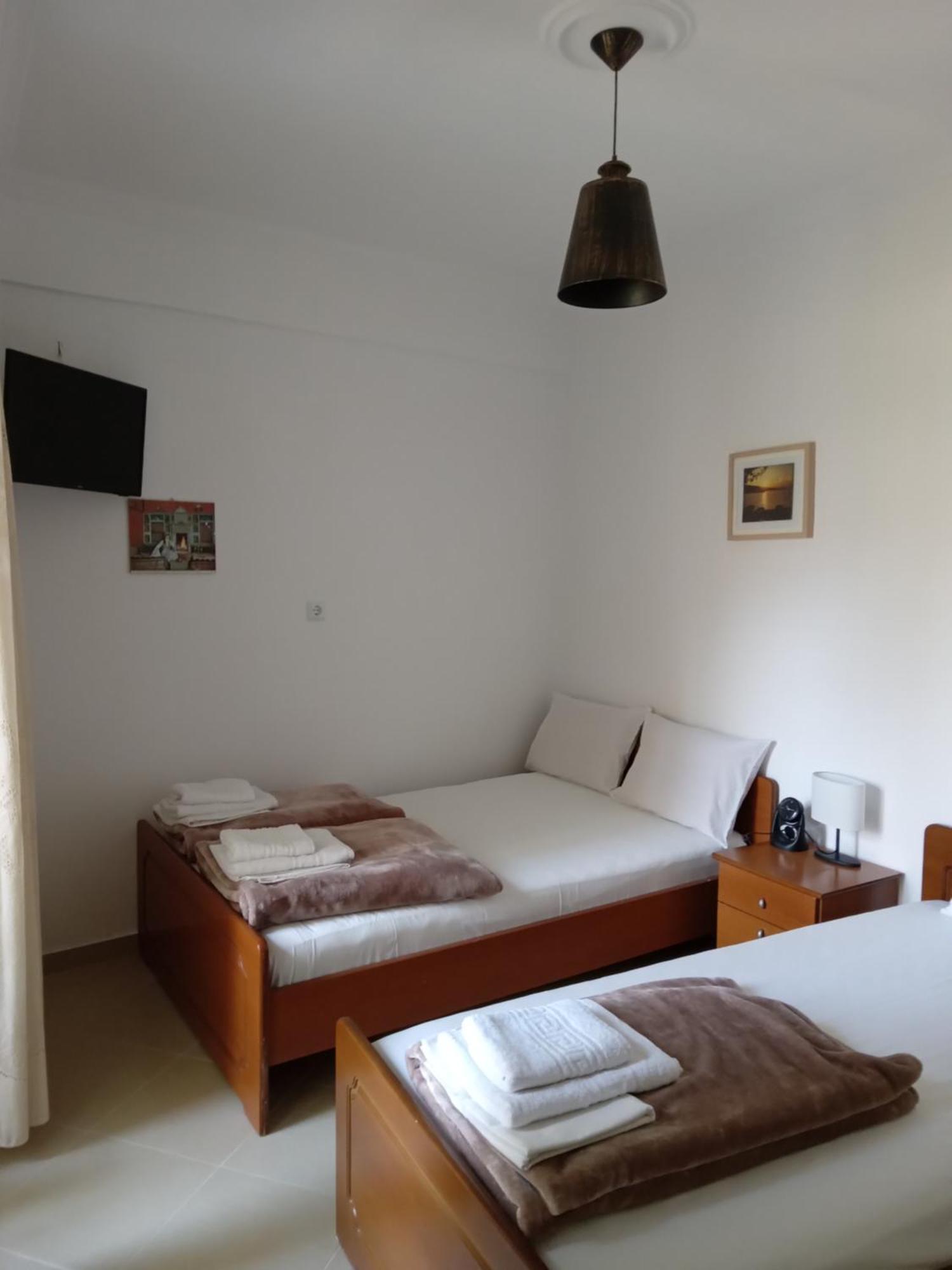 Leonidas Apartments Néa Péramos Εξωτερικό φωτογραφία