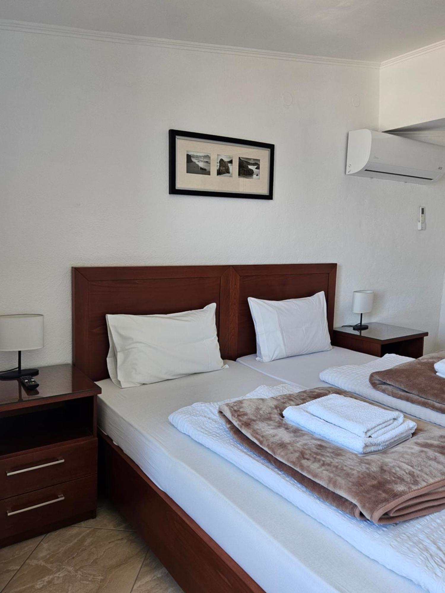 Leonidas Apartments Néa Péramos Εξωτερικό φωτογραφία