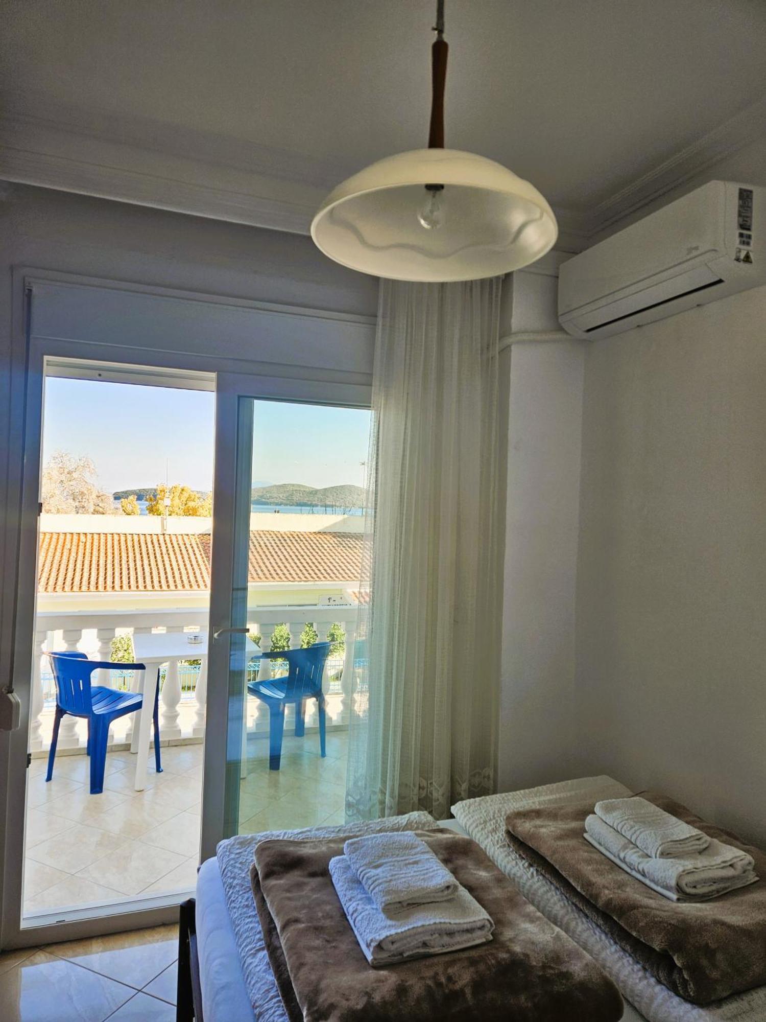 Leonidas Apartments Néa Péramos Εξωτερικό φωτογραφία